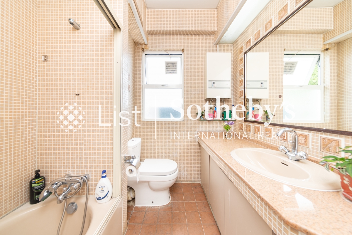 Sea Cliff Mansions 海峰園 | Master Bathroom