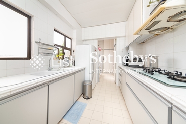 Sea Cliff Mansions 海峰園 | 