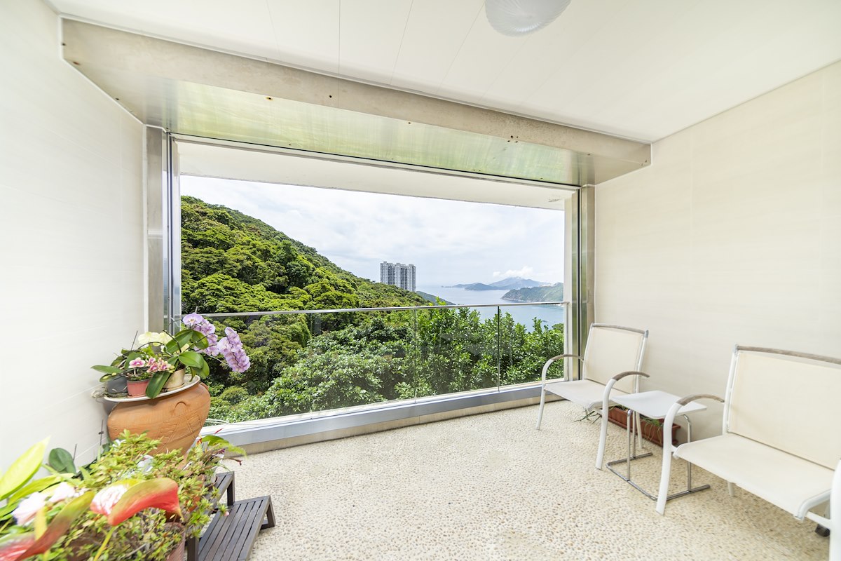Sea Cliff Mansions 海峰园 | View from Living and Dining Room