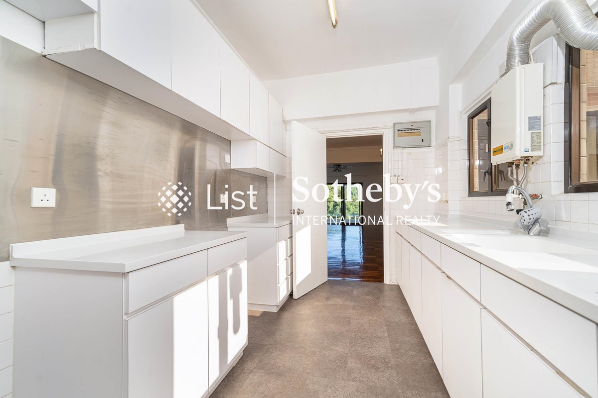 Sea Cliff Mansions 海峰園 | Kitchen