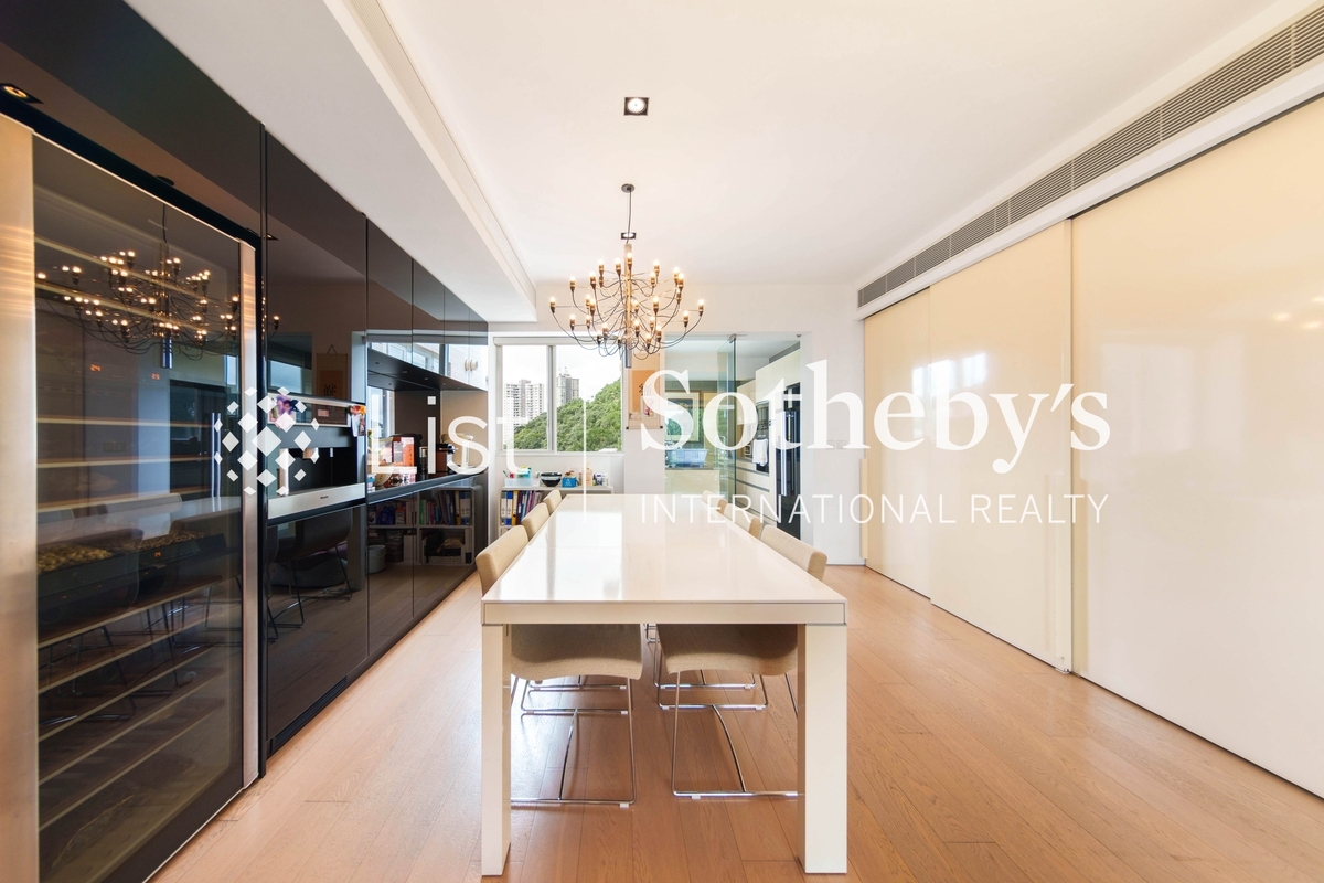 Sea Cliff Mansions 海峰園 | Dining Room