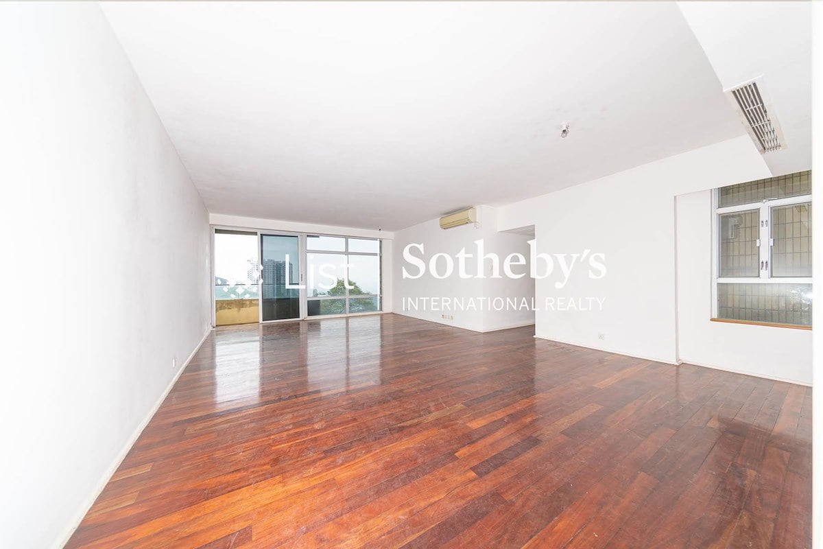 23 Repulse Bay Road 浅水湾道23号 | Living and Dining Room