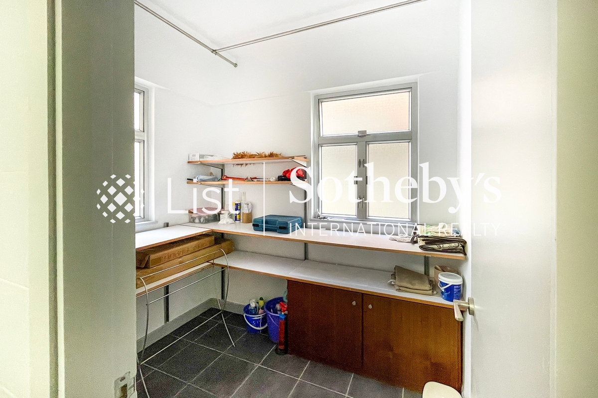 Hong Kong Garden 香港花園 | Storage Room