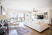 Hong Kong Garden 香港花園 | Living Area