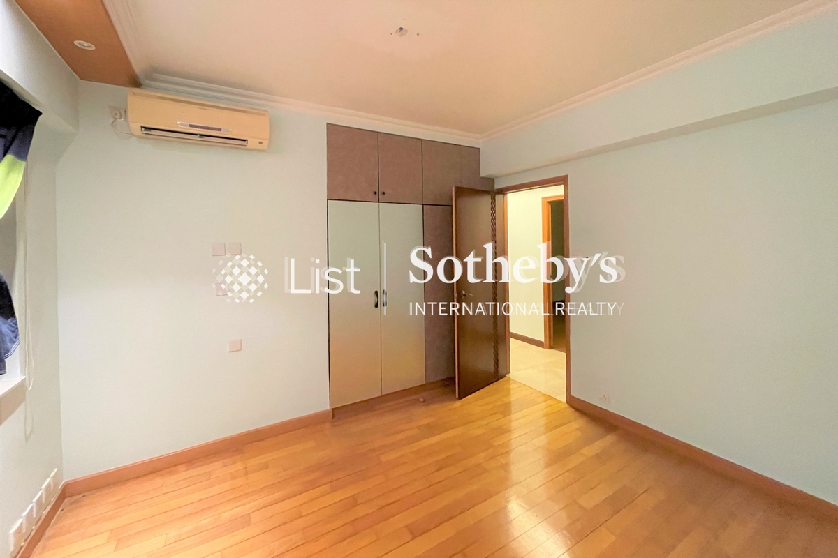 Hong Kong Garden 香港花園 | Fourth Bedroom