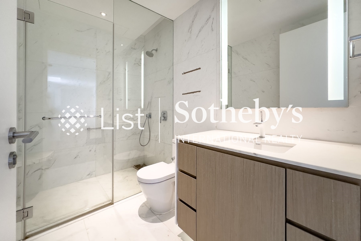 The Repulse Bay 影灣園 | Guest Bathroom