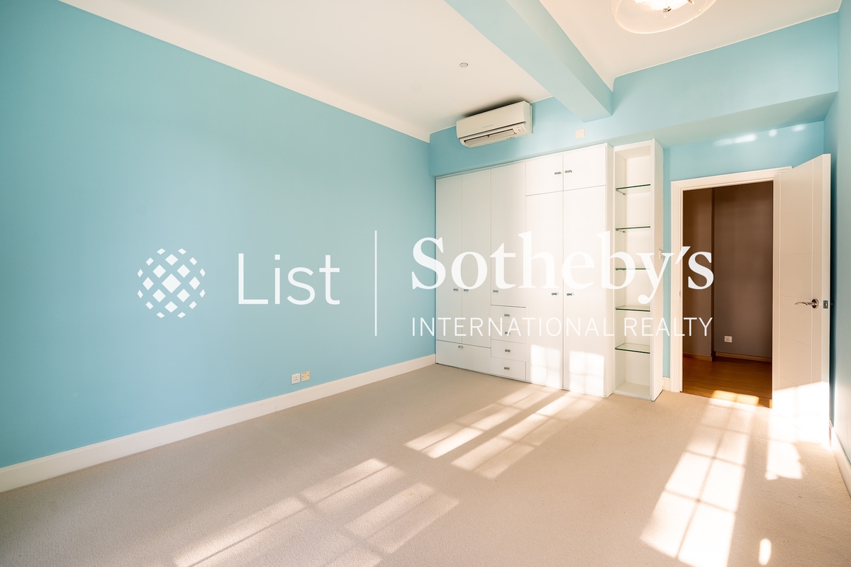 Repulse Bay Mansions 淺水灣大廈 | Built-in Wardrobe in Second En-suite Bedroom 