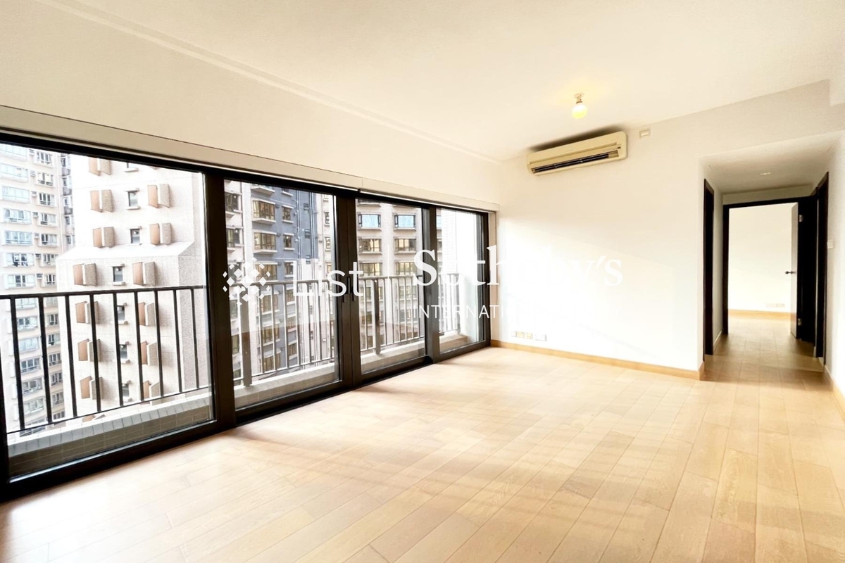 The Babington The Babington | Living and Dining Room