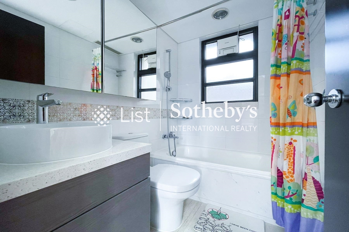 The Babington The Babington | Master Bathroom