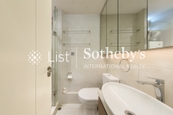 King's Court 景緻閣 | Guest Bathroom