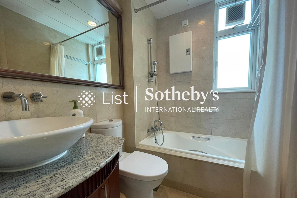 Villas Sorrento 御海園 | Guest Bathroom