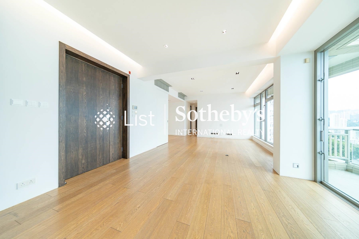 Villas Sorrento 御海园 | Living and Dining Room