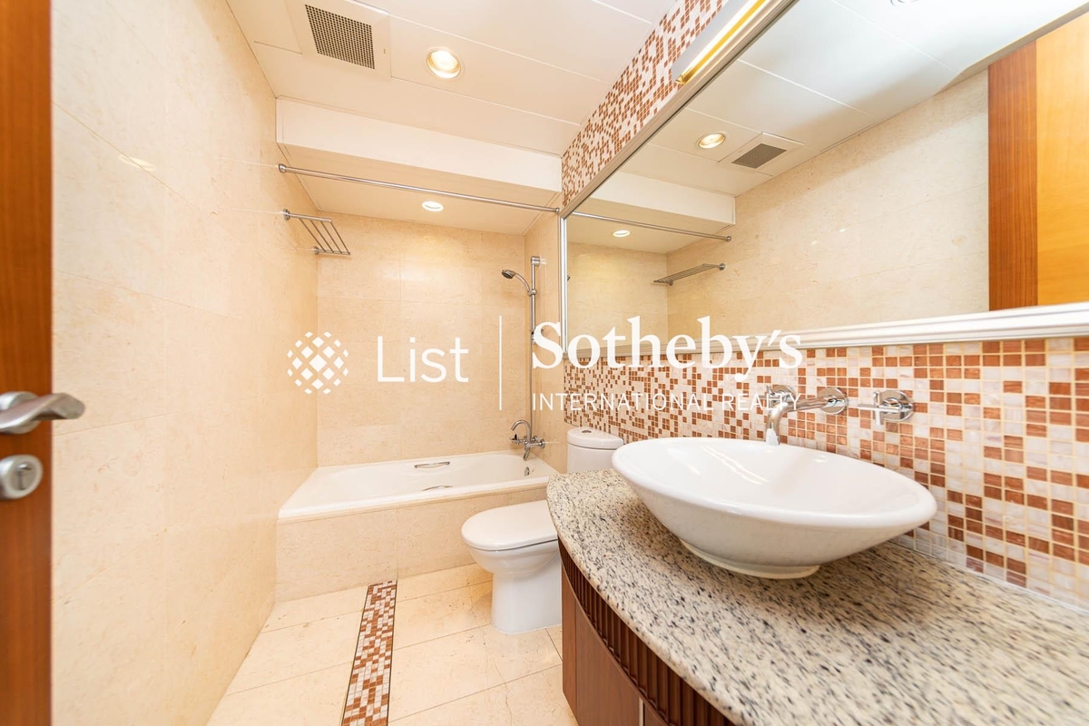 Villas Sorrento 御海園 | Guest Bathroom