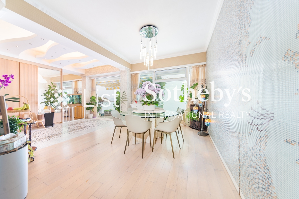 Villas Sorrento 御海园 | Living and Dining Room