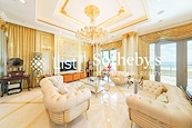 Villas Sorrento 御海园 | Living and Dining Room