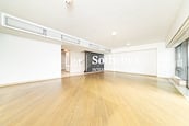 3 Macdonnell Road 麥當勞道3號 | Living and Dining Room