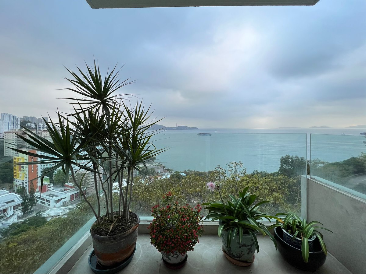 Bayview Court 碧海閣 | Balcony off Living and Dining Room