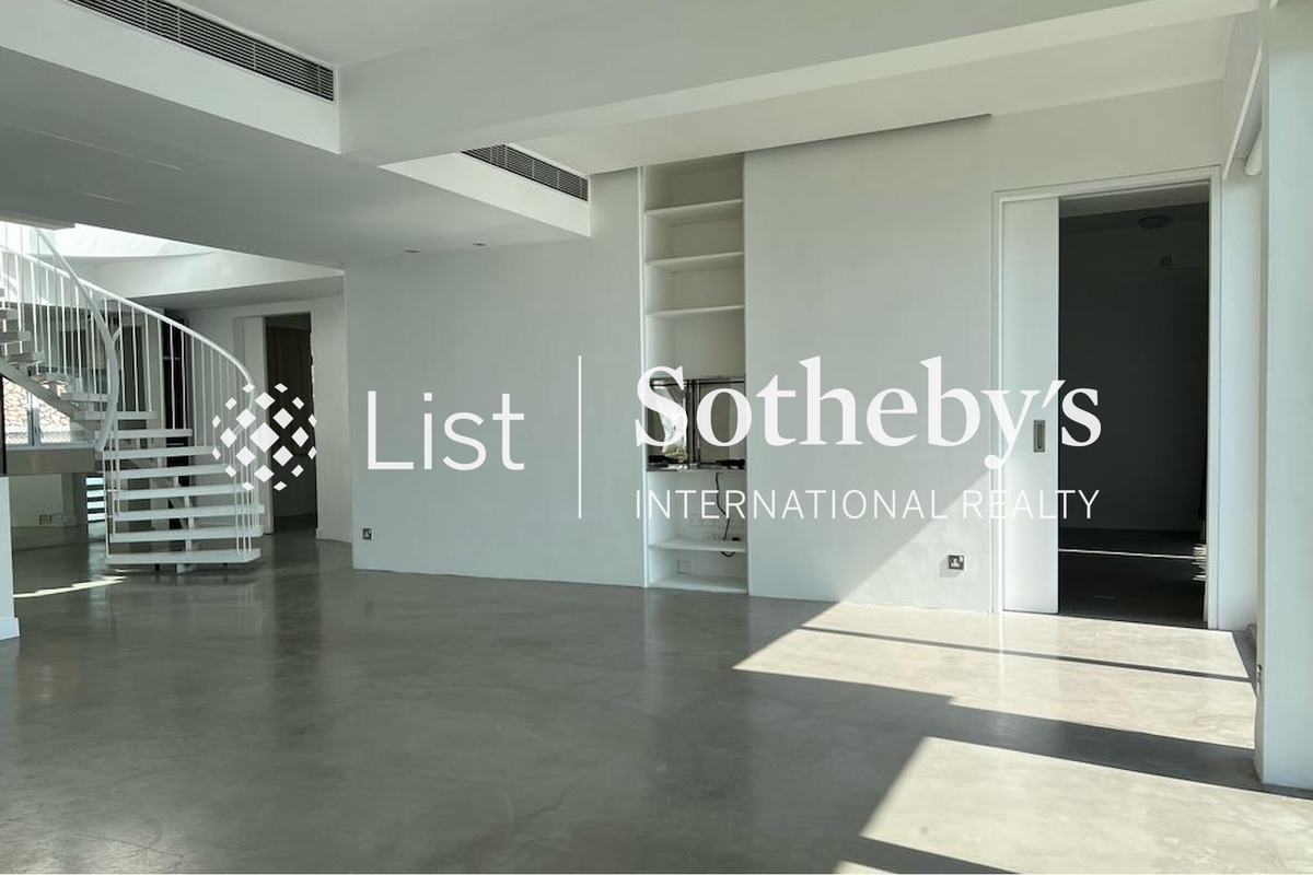 Bayview Court 碧海閣 | Living and Dining Room