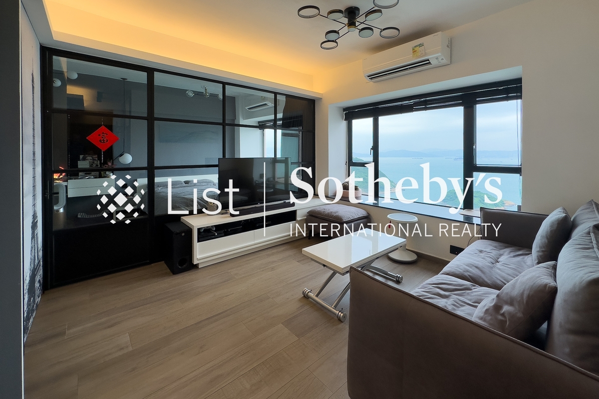 Serene Court 西寧閣 | Living and Dining Room