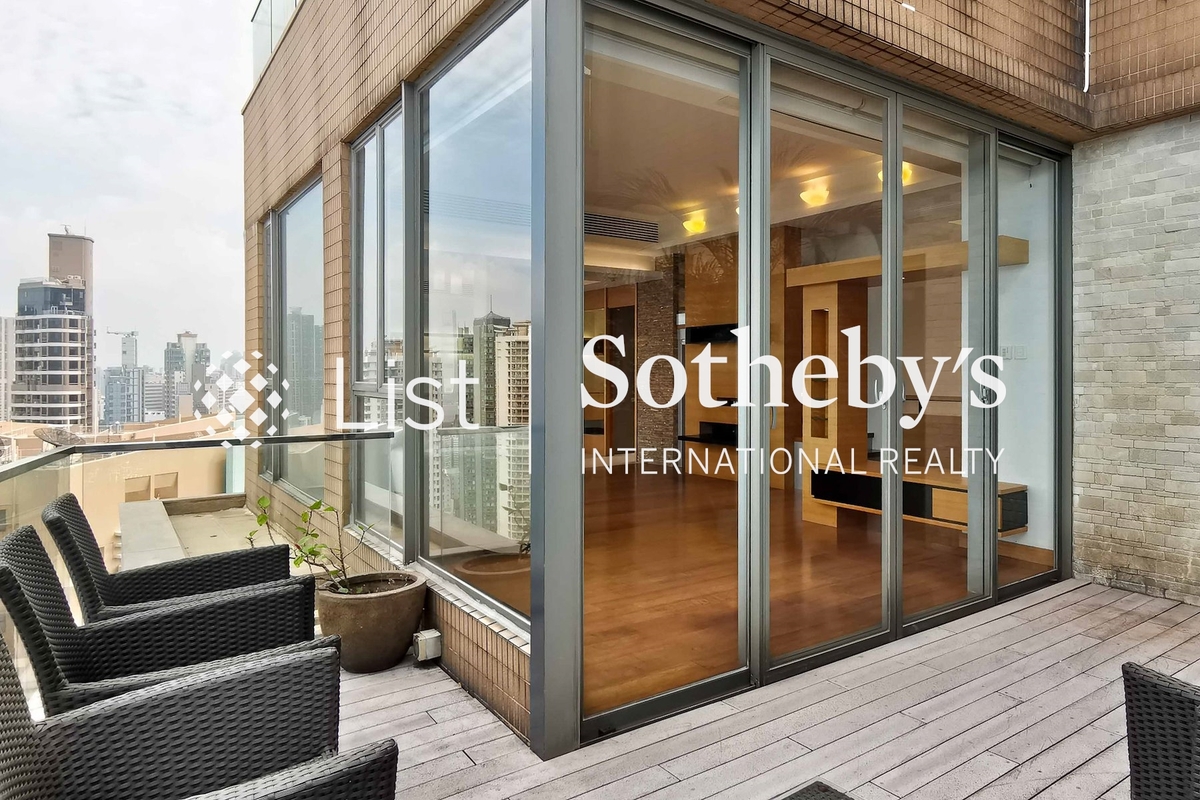 Mount Davis 33 怡峰 | Private Terrace off Living Room