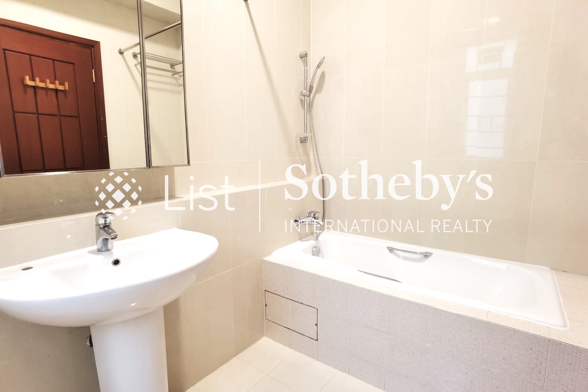 98 Repulse Bay Road 浅水湾道98号 | Master Bathroom
