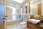Josephine Court 秀樺閣 | Master Bathroom