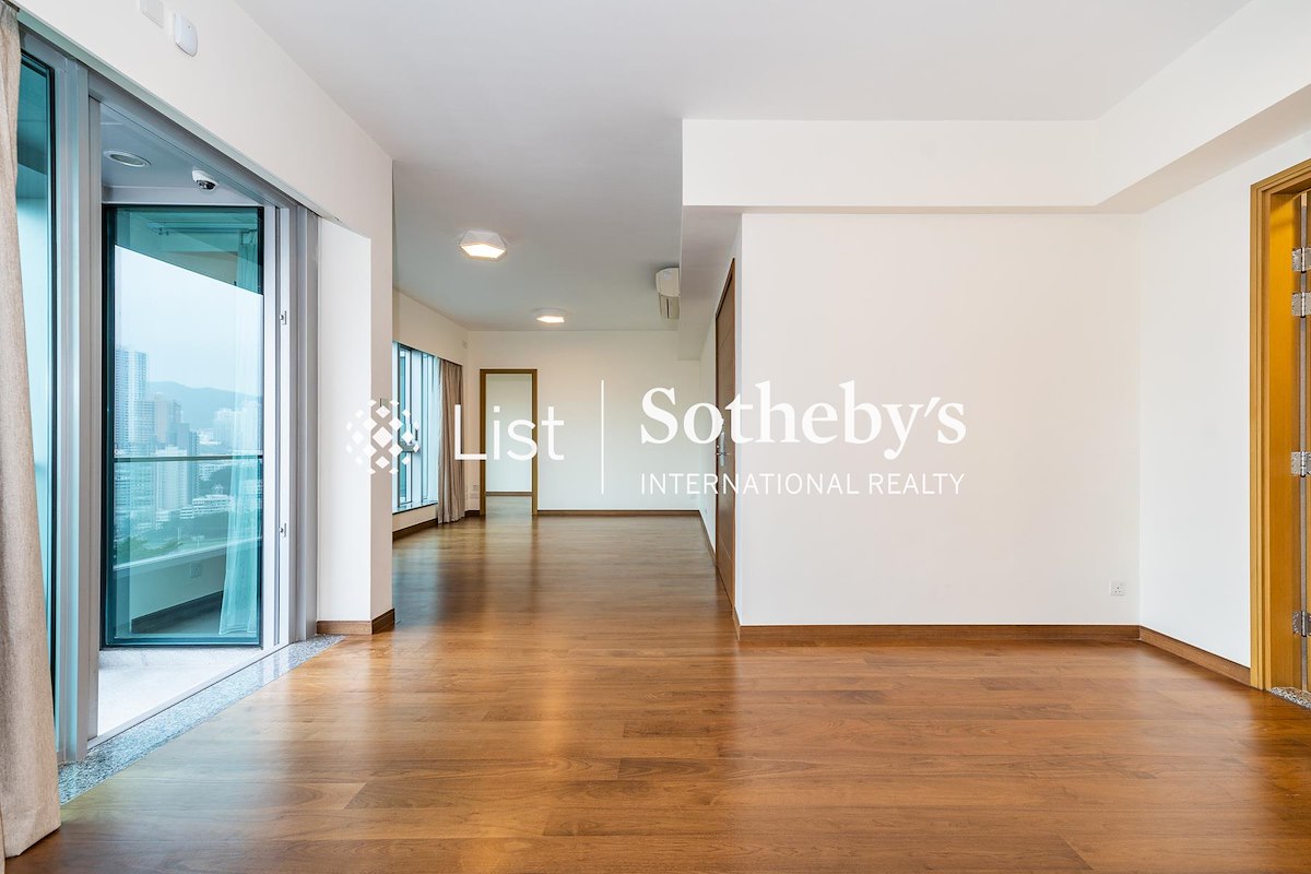 Josephine Court 秀樺閣 | Living and Dining Room