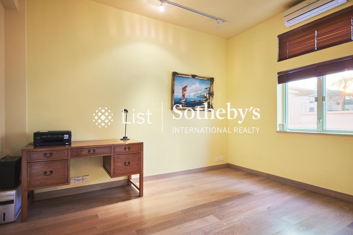 No. 6-12 Crown Terrace 冠冕臺6-12號 | Second Bedroom