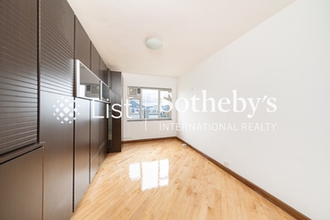 Summit Court 雲峰大廈 | 