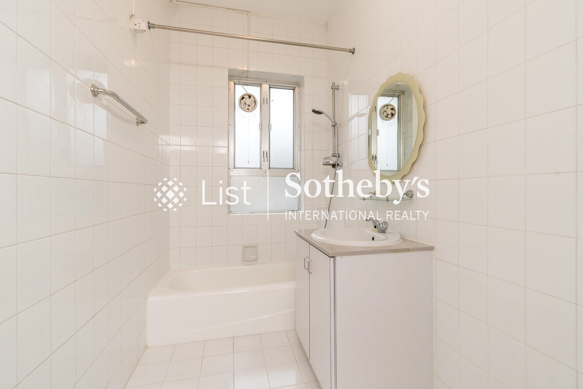 Pine Villa 翠屋 | Master Bathroom