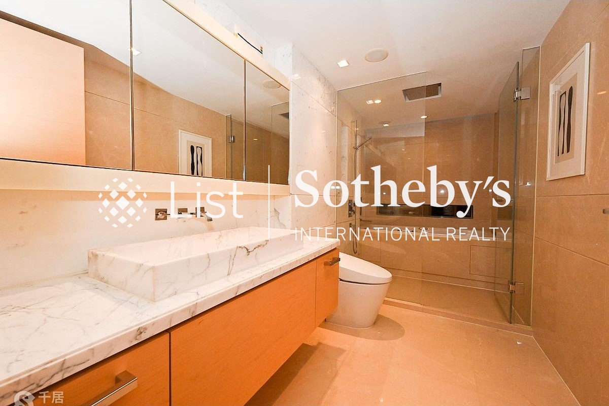 The Hampton The Hampton | Master Bathroom