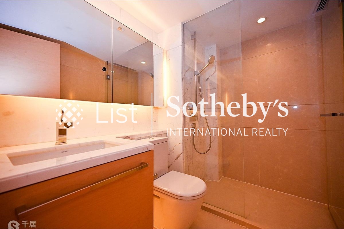 The Hampton The Hampton | Guest Bathroom