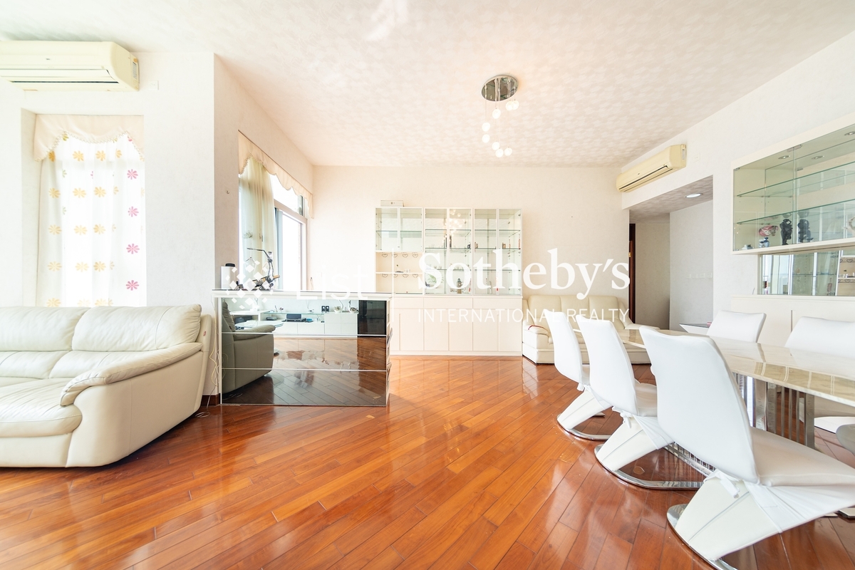 One Silversea 一号银海 | Living and Dining Room