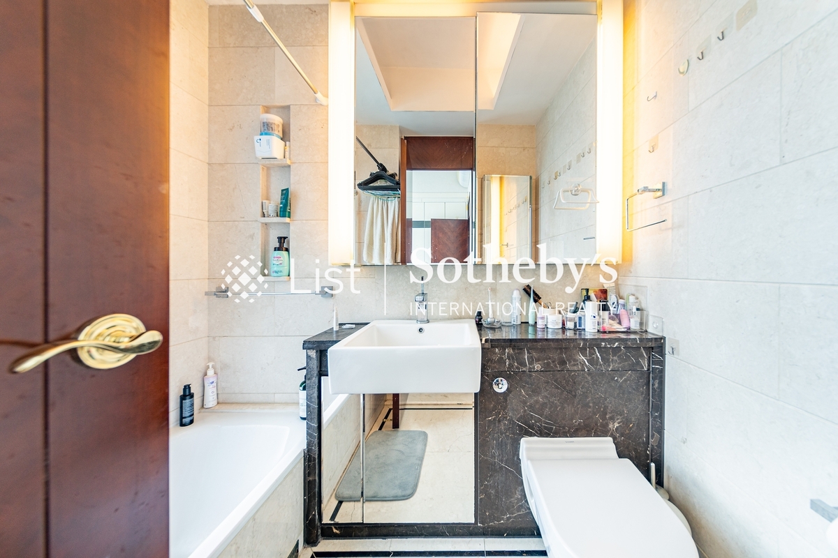 One Silversea 一号银海 | Second En-suite Bathroom
