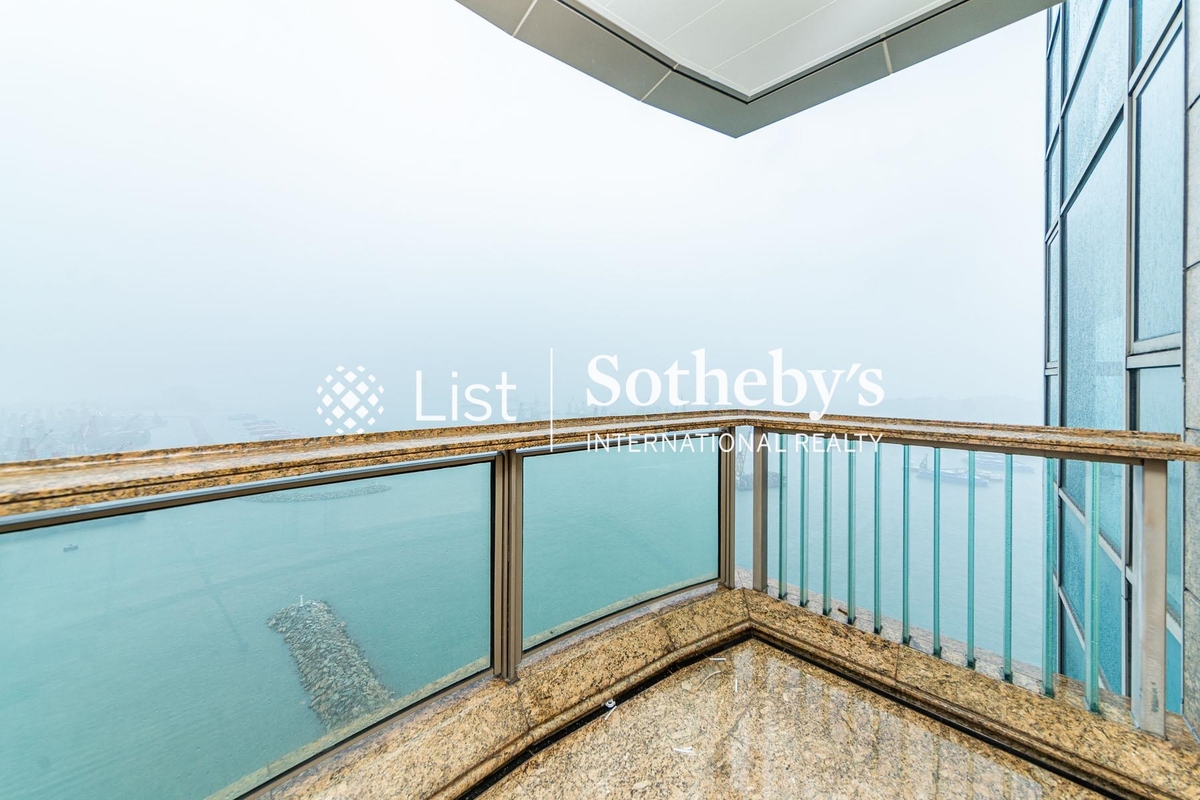 One Silversea 一號銀海 | Balcony off Living and Dining Room
