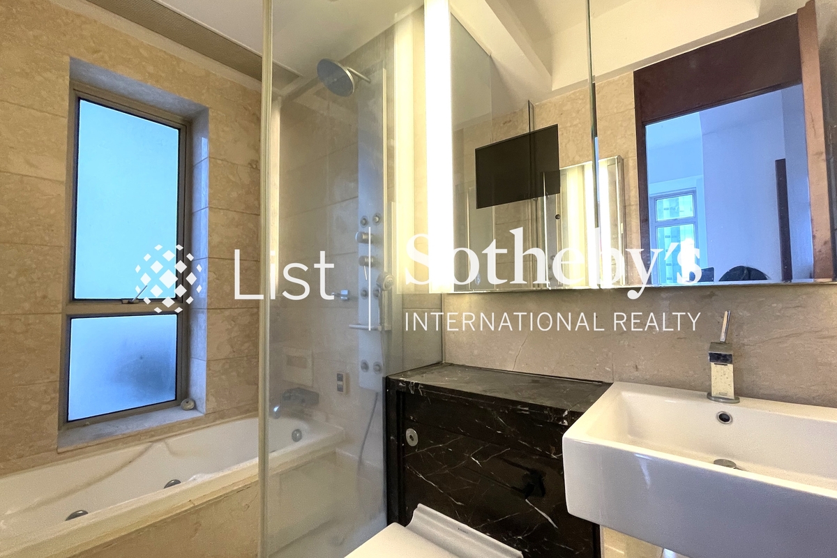 One Silversea 一號銀海 | Master Bathroom