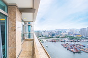 One Silversea 一號銀海 | Balcony off Living and Dining Room