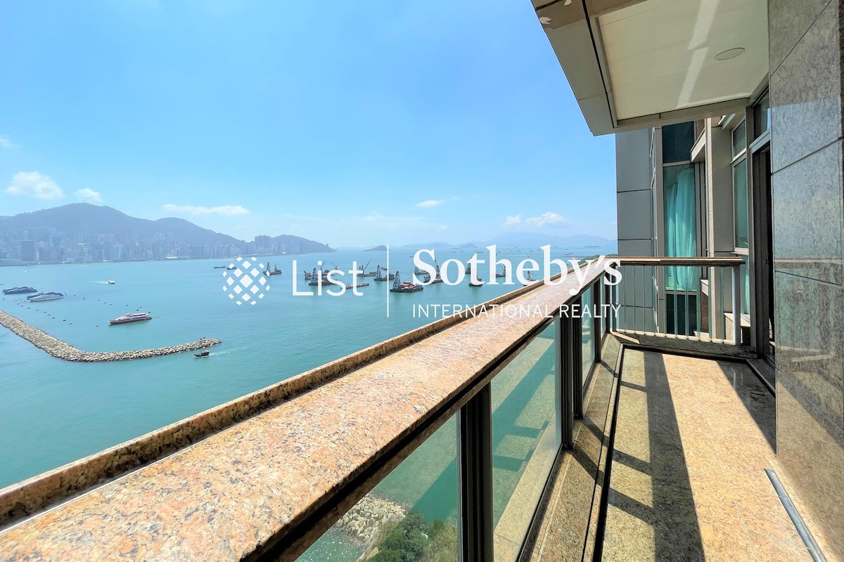 One Silversea 一号银海 | Balcony off Living and Dining Room
