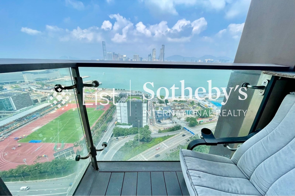 The Gloucester 尚汇 | Balcony off Living Room