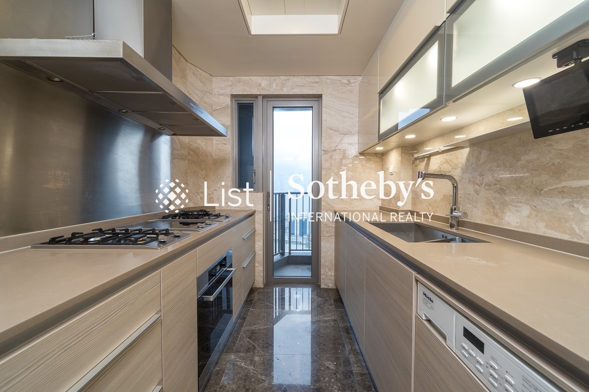 Grand Austin Grand Austin | Kitchen