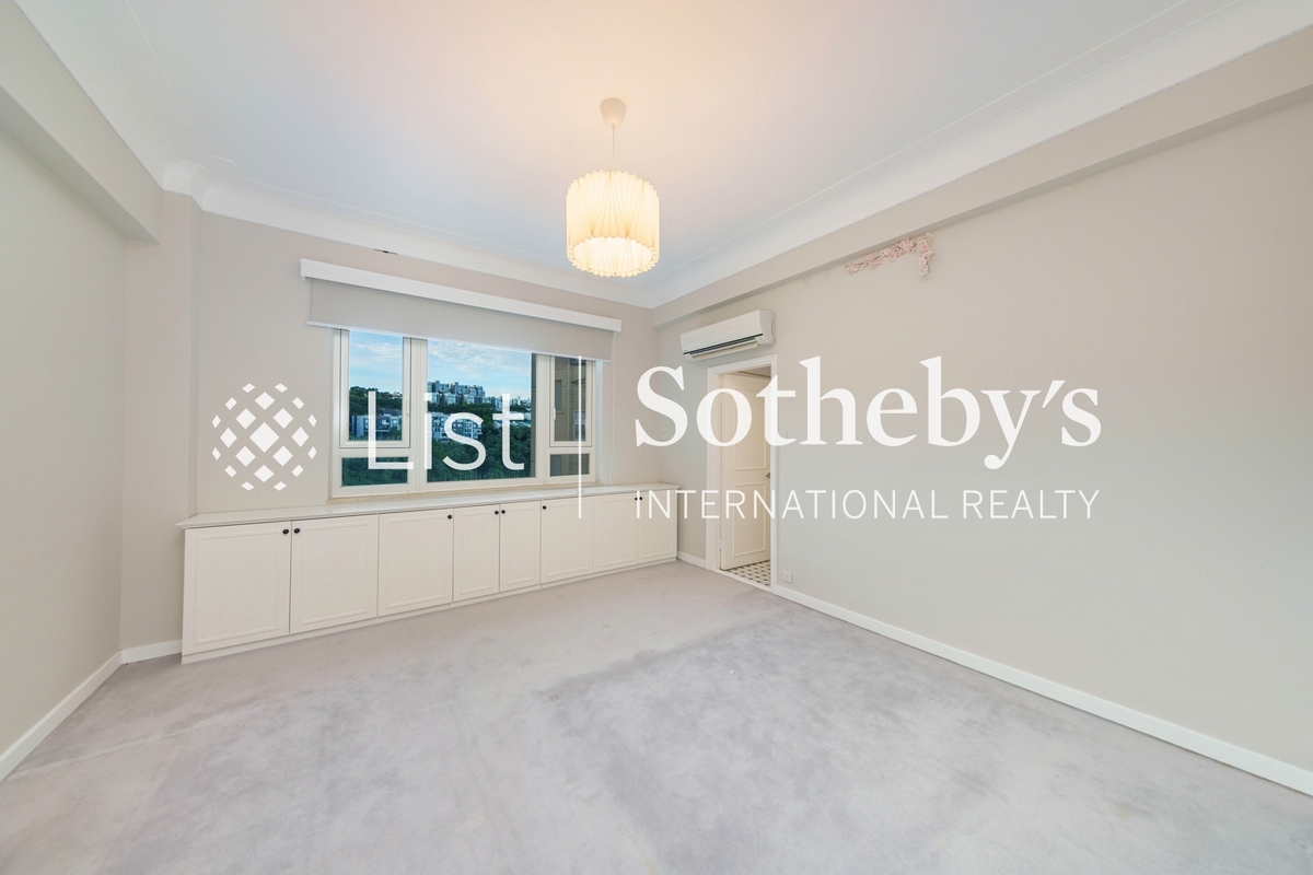 La Hacienda La Hacienda | Second En-suite Bedroom