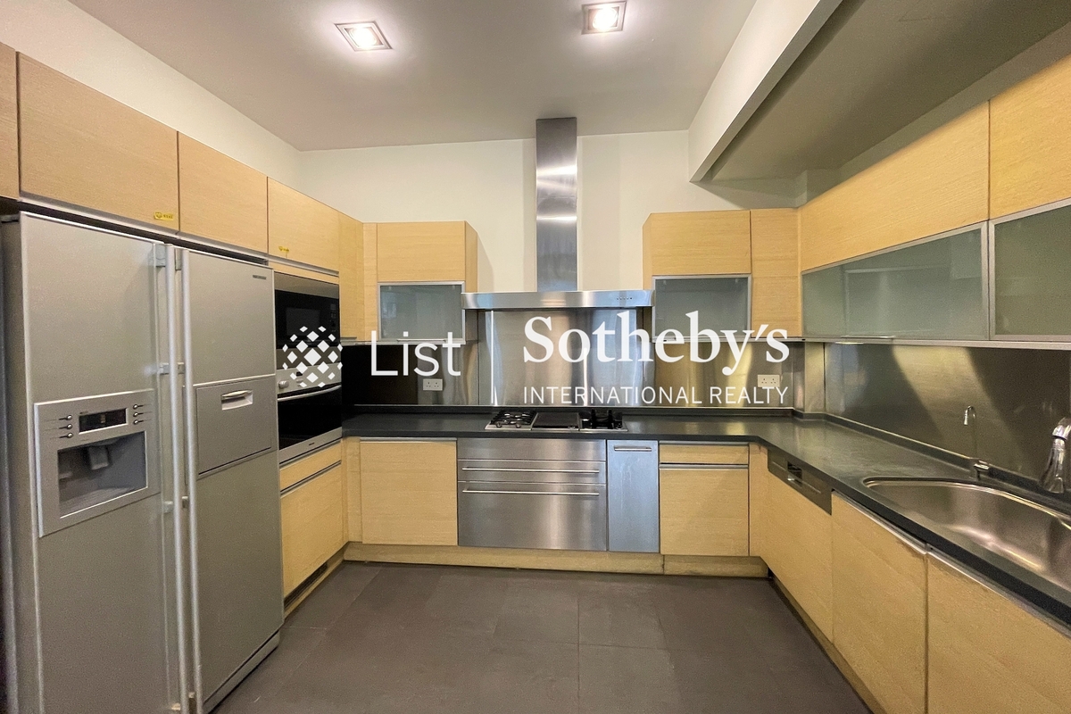 La Hacienda La Hacienda | Kitchen