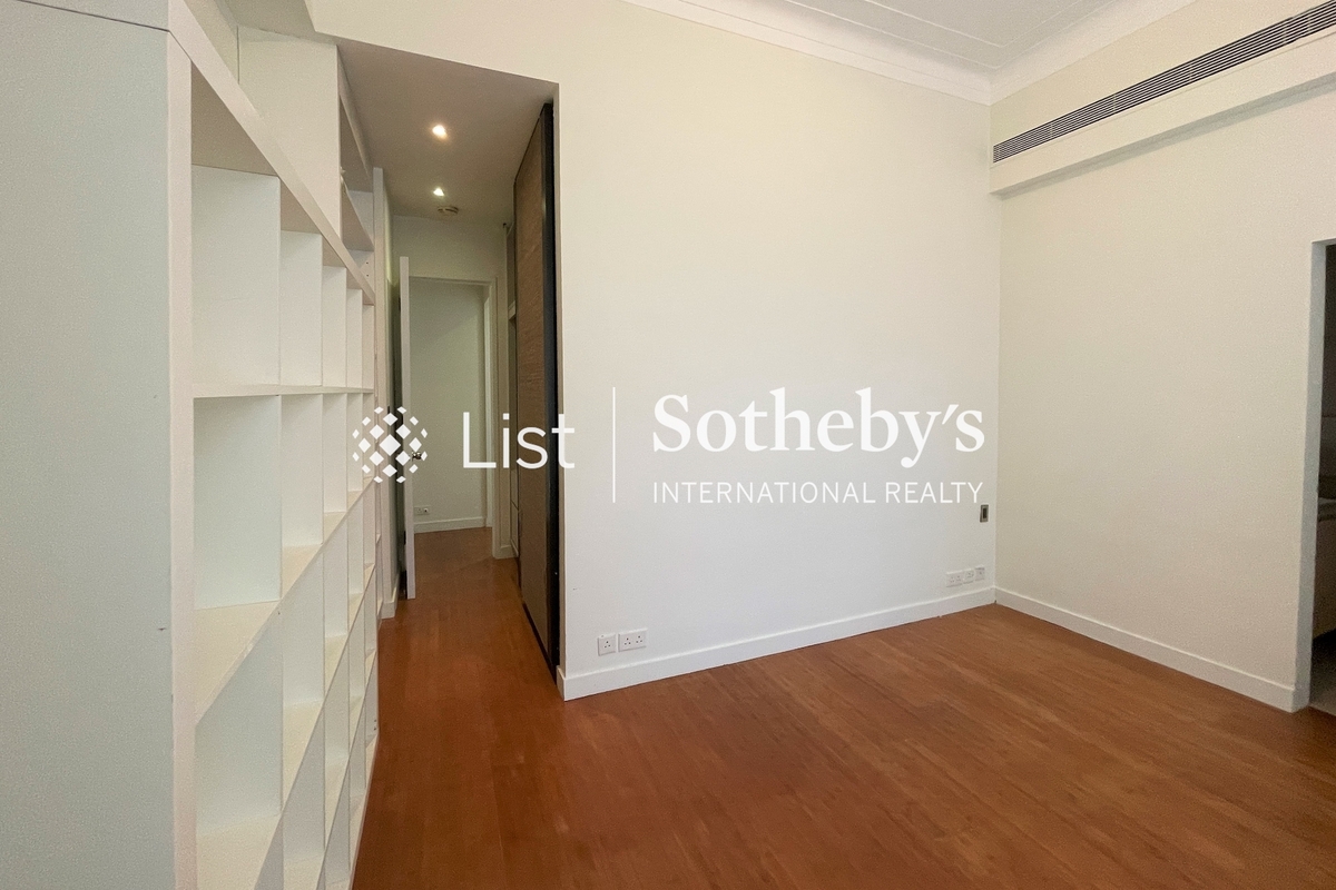 La Hacienda La Hacienda | Third En-suite Bedroom