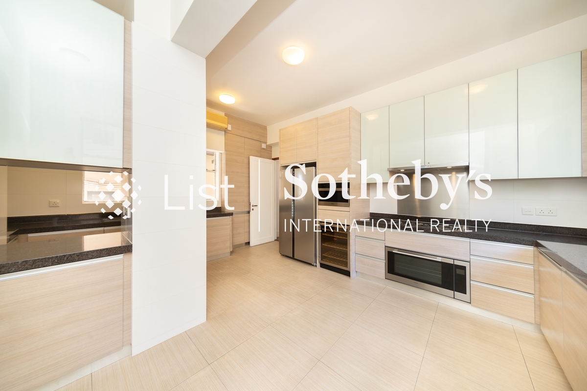 La Hacienda La Hacienda | Kitchen