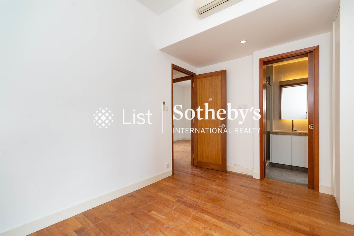 La Hacienda La Hacienda | Second En-suite Bedroom