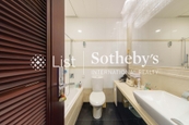 The Legend 名門 | Guest Bathroom