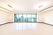 The Legend 名門 | Living and Dining Room