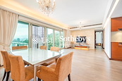 The Legend 名門 | Living and Dining Room