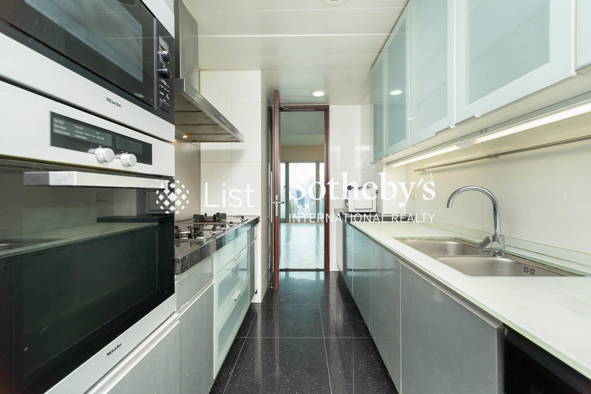 The Legend 名門 | Kitchen