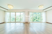 The Legend 名門 | Living and Dining Room